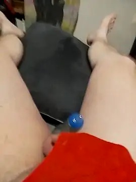 Snapshot of ludov17 chatting on March 9, 2025, 9:36 pm ludov17 online show from March 9, 2025, 9:36 pm