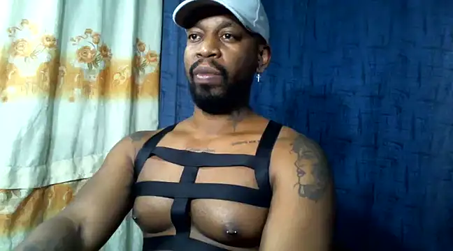 Snapshot of strong__anthony chatting on January 16, 2025, 8:22 am strong anthony online show from January 16, 2025, 8:22 am