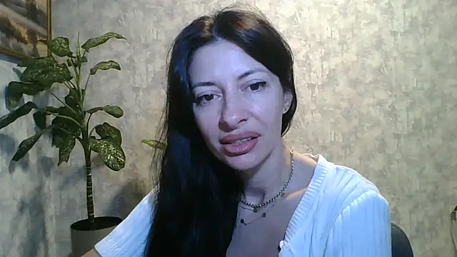 Snapshot of LissaBlossom chatting on June 6, 2026, 3:11 am LissaBlossom online show from June 6, 2026, 3:11 am