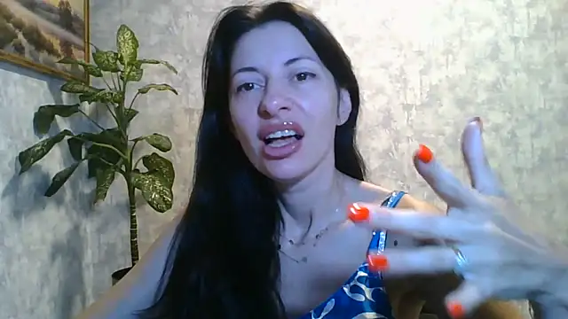Snapshot of LissaBlossom chatting on June 17, 2026, 4:26 am LissaBlossom online show from June 17, 2026, 4:26 am