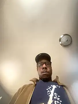 MrDaddyBbSnake online show from September 22, 2025, 8:44 pm