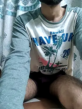 TOPMOON001 online show from February 21, 2025, 6:40 am