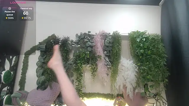 scyrim2 online show from September 30, 2025, 8:41 am