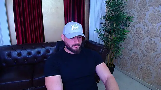 AdamJamesonn online show from November 12, 2025, 5:41 am