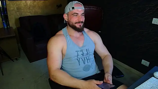 Snapshot of AdamJamesonn chatting on May 16, 2026, 5:04 am AdamJamesonn online show from May 16, 2026, 5:04 am