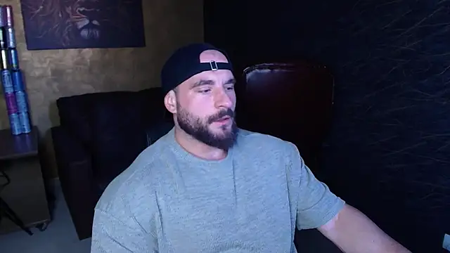 Snapshot of AdamJamesonn chatting on June 13, 2026, 5:27 am AdamJamesonn online show from June 13, 2026, 5:27 am