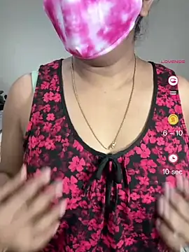 Snapshot of ArathyNambyarMallu chatting on June 19, 2026, 11:19 pm ArathyNambyarMallu online show from June 19, 2026, 11:19 pm