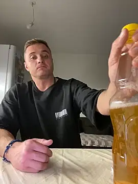 Snapshot of viamen chatting on October 11, 2025, 3:43 pm viamen online show from October 11, 2025, 3:43 pm