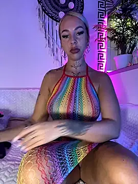 CheekyChels online show from October 2, 2025, 4:14 pm