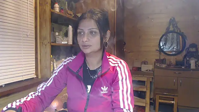 rosse26830 online show from September 24, 2025, 5:16 pm