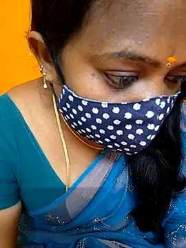 Snapshot of kanikasree chatting on February 8, 2025, 7:16 pm kanikasree online show from February 8, 2025, 7:16 pm