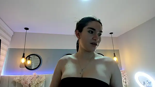 Snapshot of chelsea_bolton_ chatting on May 8, 2026, 12:10 pm chelsea bolton online show from May 8, 2026, 12:10 pm