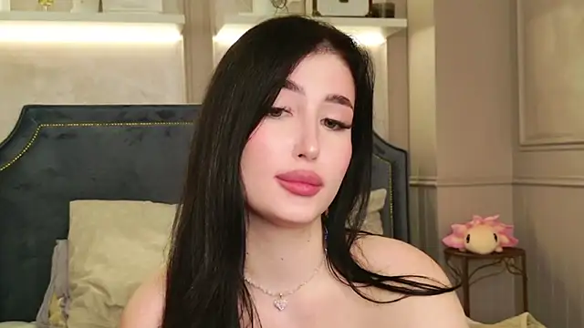 EmmaLawrens online show from September 19, 2025, 4:36 am