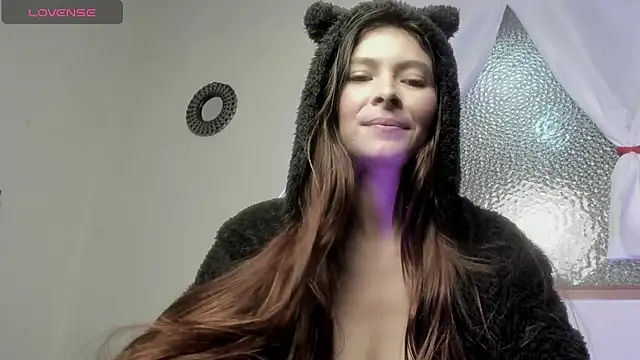 Aleska Miami online show from February 10, 2025, 4:58 pm