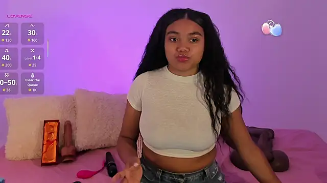 JasmineRose7 online show from February 26, 2026, 12:04 pm