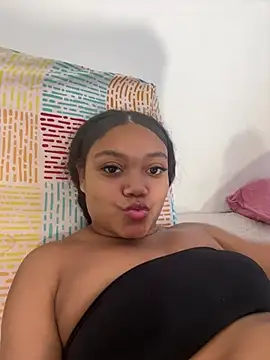 JasmineRose7 online show from April 15, 2026, 12:12 pm