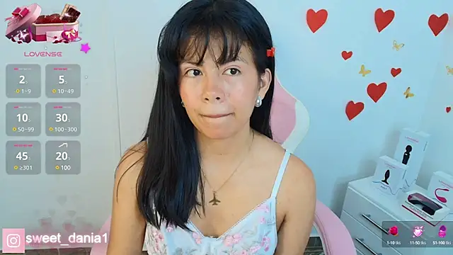 Snapshot of sweet_dania_ chatting on February 23, 2025, 5:45 am sweet dania online show from February 23, 2025, 5:45 am