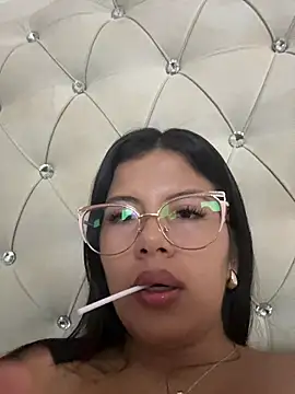 Snapshot of sweet_dania_ chatting on January 11, 2026, 11:21 pm sweet dania online show from January 11, 2026, 11:21 pm