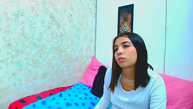 Rousse violett online show from March 10, 2025, 11:16 pm