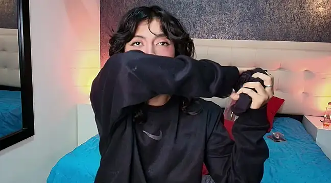 gabriela cortez online show from February 10, 2025, 10:40 pm