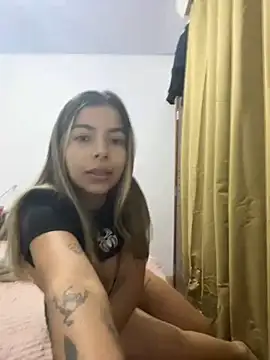 Snapshot of ninfduda chatting on February 16, 2025, 12:30 am ninfduda online show from February 16, 2025, 12:30 am