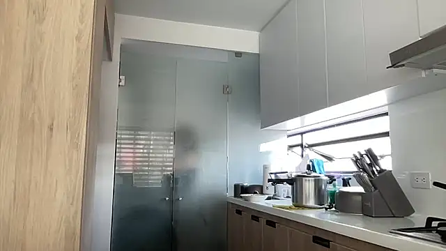 Snapshot of LunaBeya chatting on May 22, 2026, 8:47 pm LunaBeya online show from May 22, 2026, 8:47 pm