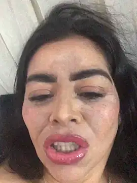 Snapshot of lashula chatting on October 4, 2025, 9:57 pm lashula online show from October 4, 2025, 9:57 pm