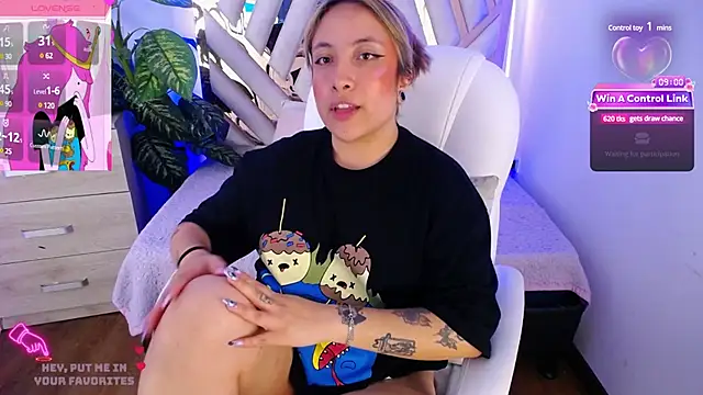 Snapshot of NyxAndria_1 chatting on January 30, 2025, 2:16 am NyxAndria 1 online show from January 30, 2025, 2:16 am