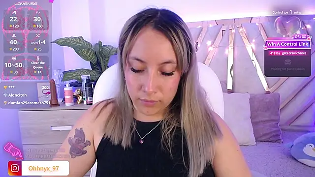 Snapshot of NyxAndria_1 chatting on March 16, 2025, 2:53 am NyxAndria 1 online show from March 16, 2025, 2:53 am