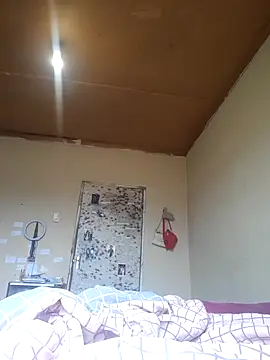 daddysgirly20 online show from November 6, 2025, 6:03 am