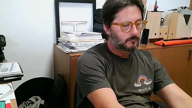 Snapshot of Cellino4 chatting on June 30, 2026, 3:46 pm Cellino4 online show from June 30, 2026, 3:46 pm