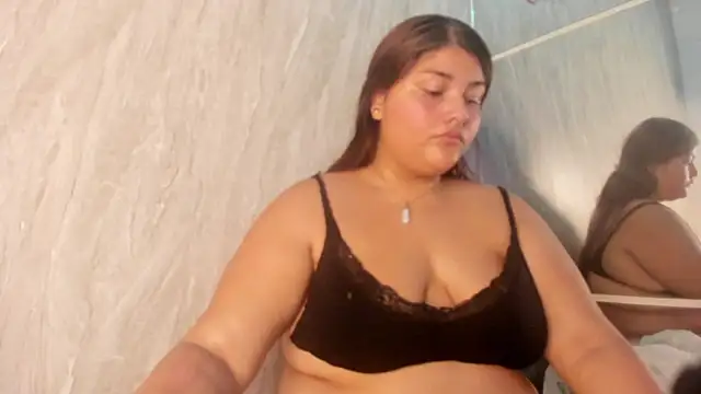 TaniaBellini online show from January 12, 2025, 4:29 pm