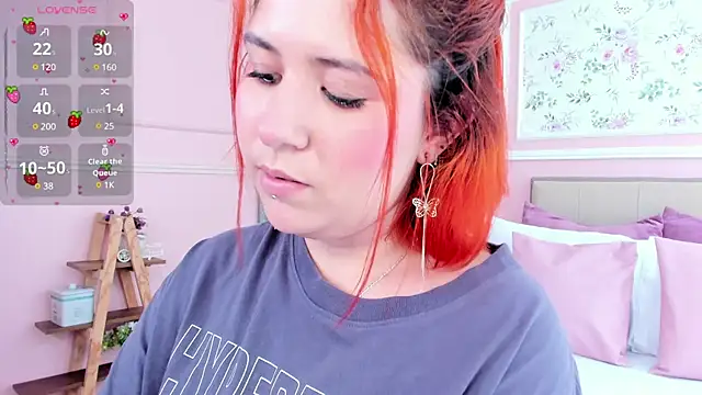 zoes milee online show from February 28, 2025, 2:20 pm