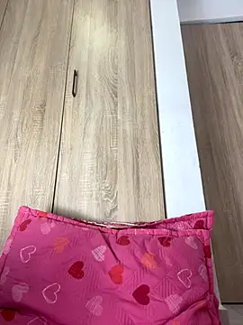 Snapshot of Selesumii chatting on November 12, 2025, 1:06 am Selesumii online show from November 12, 2025, 1:06 am