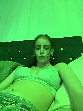 Snapshot of VioletxBlue chatting on January 12, 2025, 11:15 pm VioletxBlue online show from January 12, 2025, 11:15 pm