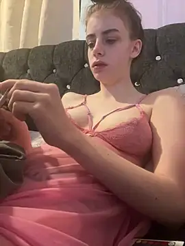 Snapshot of VioletxBlue chatting on March 20, 2025, 10:29 pm VioletxBlue online show from March 20, 2025, 10:29 pm