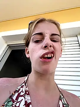 Snapshot of VioletxBlue chatting on September 30, 2025, 1:49 pm VioletxBlue online show from September 30, 2025, 1:49 pm