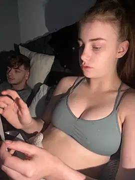 Snapshot of VioletxBlue chatting on November 14, 2025, 1:21 pm VioletxBlue online show from November 14, 2025, 1:21 pm