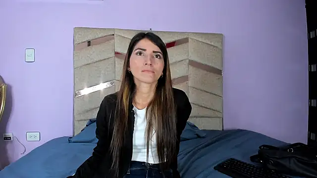 Snapshot of RubiSharqui_ chatting on February 6, 2025, 12:16 pm RubiSharqui online show from February 6, 2025, 12:16 pm