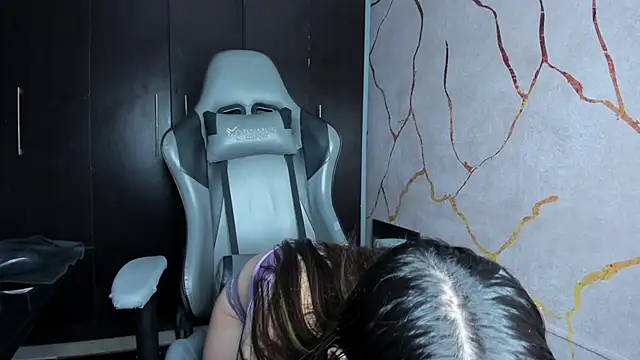 Snapshot of RubiSharqui_ chatting on February 20, 2025, 7:19 pm RubiSharqui online show from February 20, 2025, 7:19 pm