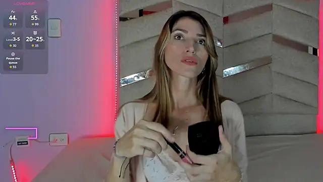 Snapshot of RubiSharqui_ chatting on October 16, 2025, 12:50 pm RubiSharqui online show from October 16, 2025, 12:50 pm