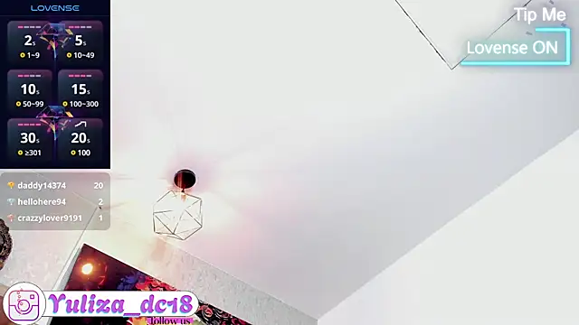 Snapshot of Luxury_Woman chatting on March 13, 2025, 12:16 am Luxury Woman online show from March 13, 2025, 12:16 am