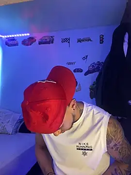 Snapshot of Neymar_jr11-collinss chatting on September 9, 2025, 8:41 pm Neymar jr11-collinss online show from September 9, 2025, 8:41 pm