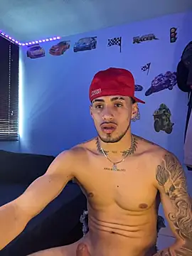 Snapshot of Neymar_jr11-collinss chatting on October 10, 2025, 7:02 pm Neymar jr11-collinss online show from October 10, 2025, 7:02 pm