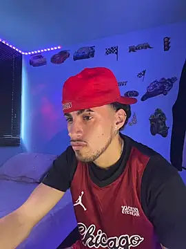 Snapshot of Neymar_jr11-collinss chatting on October 20, 2025, 7:47 pm Neymar jr11-collinss online show from October 20, 2025, 7:47 pm