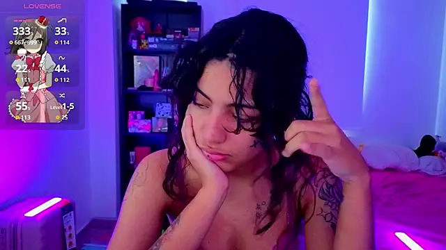 Lovelyamyy online show from July 9, 2026, 1:48 pm
