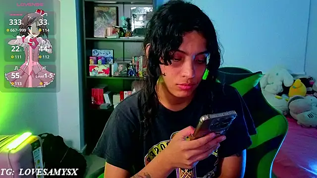 Lovelyamyy online show from July 15, 2026, 7:13 am