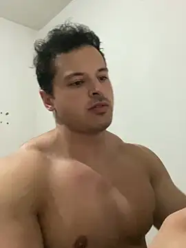 Snapshot of Lucasfit24 chatting on January 31, 2025, 11:24 pm Lucasfit24 online show from January 31, 2025, 11:24 pm