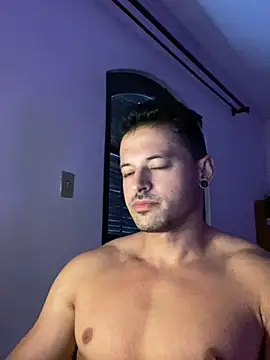 Snapshot of Lucasfit24 chatting on March 4, 2025, 10:24 am Lucasfit24 online show from March 4, 2025, 10:24 am