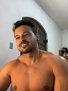 Snapshot of Lucasfit24 chatting on March 20, 2025, 12:00 pm Lucasfit24 online show from March 20, 2025, 12:00 pm